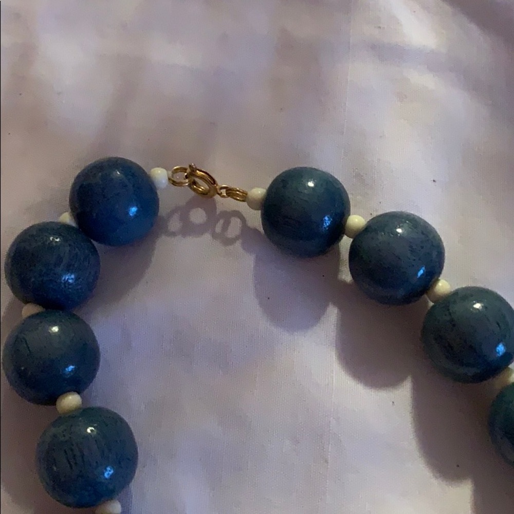 Two beaded necklaces - Picture 5 of 5